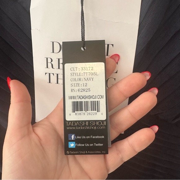 NEW Tadashi Shoji Paillette Embroidered Sequin Lace V Neck Prom Dress Gown Navy - Picture 7 of 12